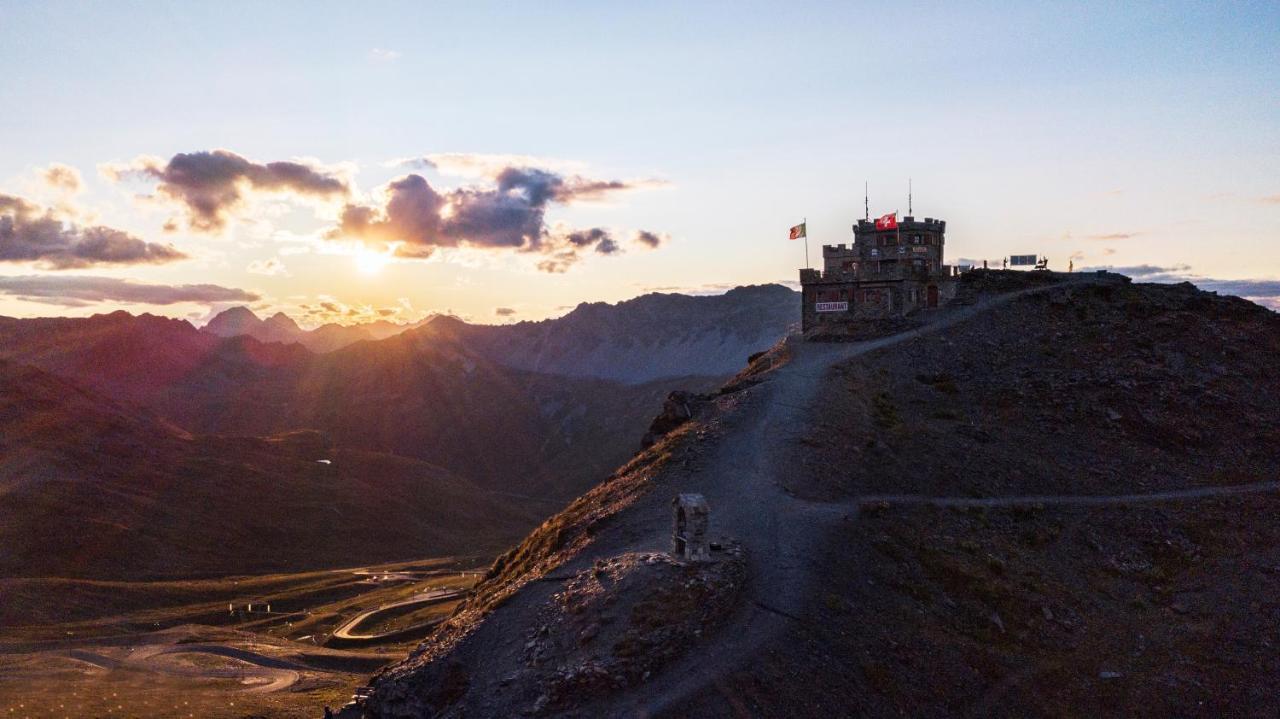 فندق باسو ستيلفيوفي  Rifugio Garibaldi المظهر الخارجي الصورة