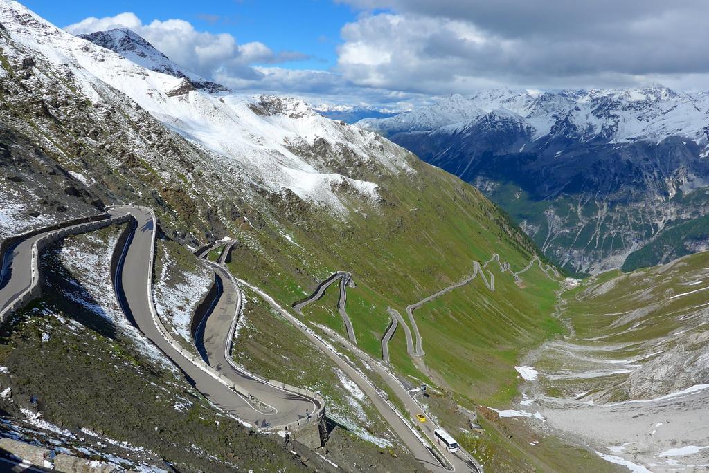 فندق باسو ستيلفيوفي  Rifugio Garibaldi المظهر الخارجي الصورة