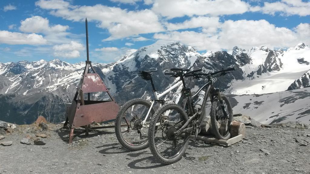 فندق باسو ستيلفيوفي  Rifugio Garibaldi المظهر الخارجي الصورة